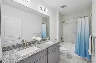 9924 Crystal Isles Cir, Sarasota, FL 34241 - Photo 21