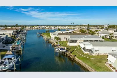 1207 31st Avenue W, Palmetto, FL 34221 - Photo 3