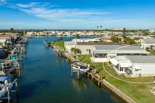 1207 31st Ave W, Palmetto, FL 34221 - Photo 3