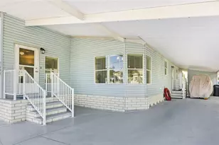 1207 31st Ave W, Palmetto, FL 34221 - Photo 7