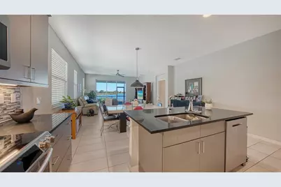 3115 Trustee Avenue, Sarasota, FL 34243 - Photo 13