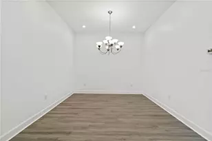 10934 Wendover Dr, Palmetto, FL 34221 - Photo 9