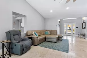 221 Lychee Rd, Nokomis, FL 34275 - Photo 13