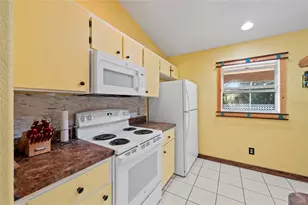 6345 Bodmin Ln, North Port, FL 34291 - Photo 11