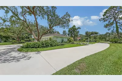 7604 Weeping Willow Circle, Sarasota, FL 34241 - Photo 5