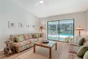 7604 Weeping Willow Cir, Sarasota, FL 34241 - Photo 15