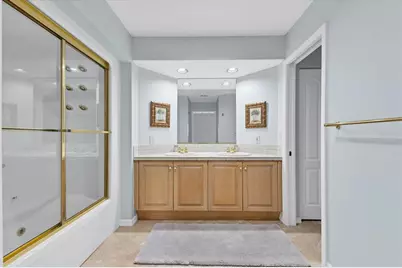 3605 54th Drive W #204, Bradenton, FL 34210 - Photo 17