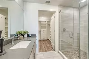 1709 N Tamiami Trl, Sarasota, FL 34234 - Photo 17