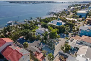 2316 Canasta Dr, Bradenton Beach, FL 34217 - Photo 5