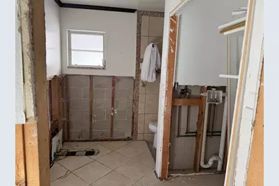 2316 Canasta Drive, Bradenton Beach, FL 34217 - Photo 17