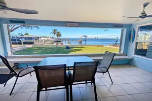 218 22nd St NE, Bradenton, FL 34208 - Photo 3