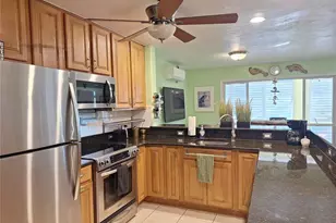 218 22nd St NE, Bradenton, FL 34208 - Photo 5