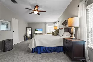 8470 Imperial Cir, Palmetto, FL 34221 - Photo 23