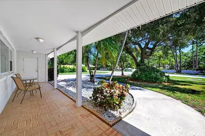 4808 Riverwood Avenue, Sarasota, FL 34231 - Photo 5