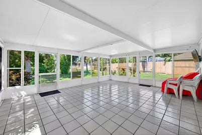 4808 Riverwood Avenue, Sarasota, FL 34231 - Photo 33