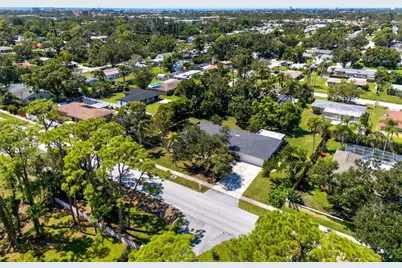 4808 Riverwood Avenue, Sarasota, FL 34231 - Photo 41