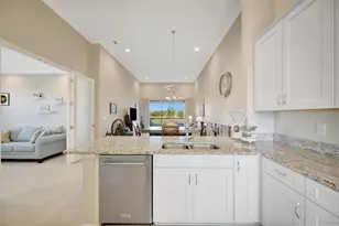 12630 Sorrento Wy, Bradenton, FL 34211 - Photo 9