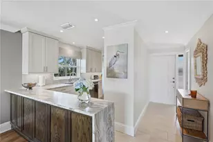 600 Manatee Ave, Holmes Beach, FL 34217 - Photo 5