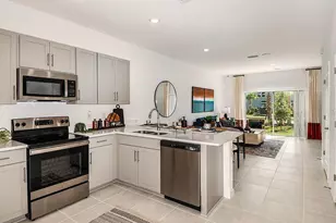 10641 Orbit Ter, Sarasota, FL 34241 - Photo 9