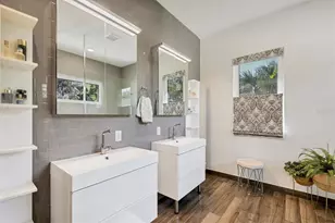 2323 Pine Terrace, Sarasota, FL 34231 - Photo 17