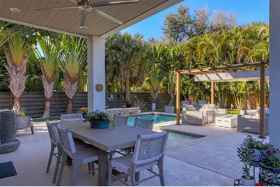 2323 Pine Terrace, Sarasota, FL 34231 - Photo 25