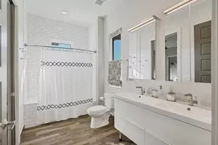 2323 Pine Terrace, Sarasota, FL 34231 - Photo 23