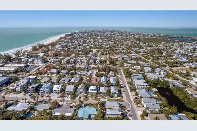 6908 Holmes Boulevard, Holmes Beach, FL 34217 - Photo 71