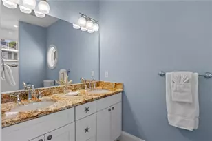 6908 Holmes Blvd, Holmes Beach, FL 34217 - Photo 23