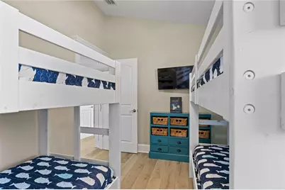 6908 Holmes Boulevard, Holmes Beach, FL 34217 - Photo 23