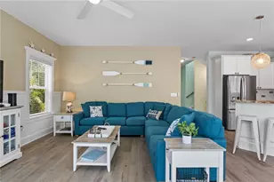 6908 Holmes Blvd, Holmes Beach, FL 34217 - Photo 9