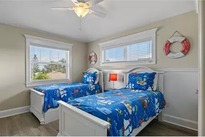 6908 Holmes Boulevard, Holmes Beach, FL 34217 - Photo 19