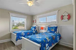 6908 Holmes Blvd, Holmes Beach, FL 34217 - Photo 19