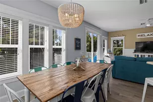 6908 Holmes Blvd, Holmes Beach, FL 34217 - Photo 11