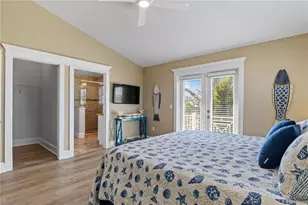 6908 Holmes Blvd, Holmes Beach, FL 34217 - Photo 25