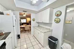 3064 Lake Bayshore Dr, Bradenton, FL 34205 - Photo 49