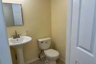 215 Amherst Ave, Sarasota, FL 34232 - Photo 9