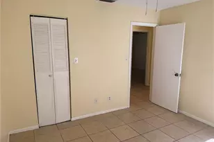 215 Amherst Ave, Sarasota, FL 34232 - Photo 17