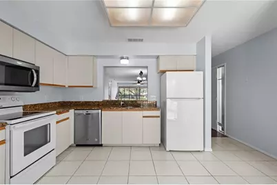 6110 Country Club Way #204, Sarasota, FL 34243 - Photo 35