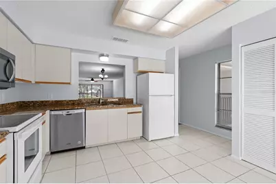 6110 Country Club Way #204, Sarasota, FL 34243 - Photo 13