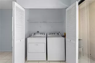 6110 Country Club Way, Sarasota, FL 34243 - Photo 39