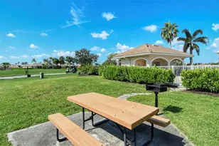 4536 Legacy Ct, Sarasota, FL 34241 - Photo 27