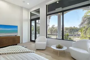 1540 Hillview Dr, Sarasota, FL 34239 - Photo 35