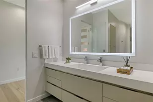 1540 Hillview Dr, Sarasota, FL 34239 - Photo 67