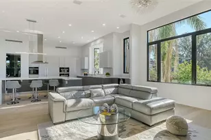 1540 Hillview Dr, Sarasota, FL 34239 - Photo 17