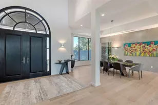 1540 Hillview Dr, Sarasota, FL 34239 - Photo 7