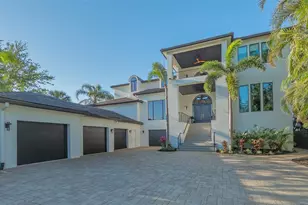 1540 Hillview Dr, Sarasota, FL 34239 - Photo 5