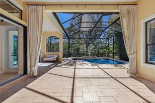 7657 Portstewart Dr, Lakewood Ranch, FL 34202 - Photo 9