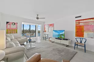 9393 Midnight Pass Rd, Sarasota, FL 34242 - Photo 11