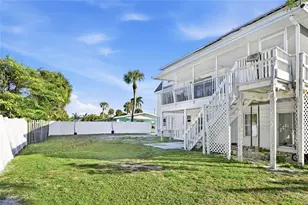 212 85th St, Holmes Beach, FL 34217 - Photo 35