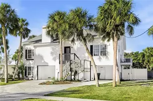 212 85th St, Holmes Beach, FL 34217 - Photo 35